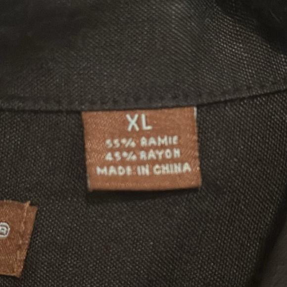 Men’s centro black shirt , cream detail. XL - Picture 4 of 4